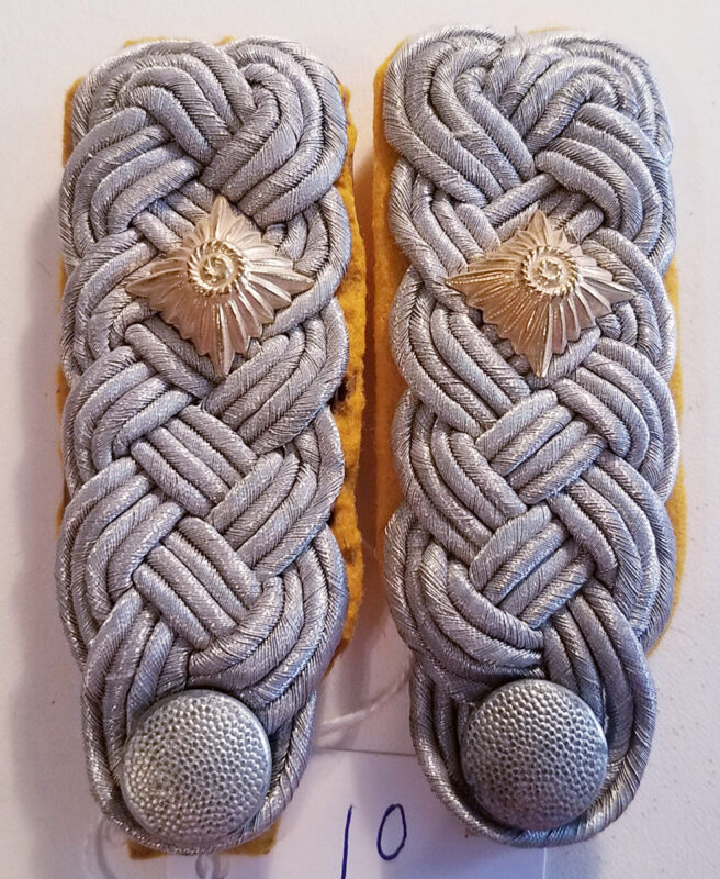 German WWII silver braid shoulder boards